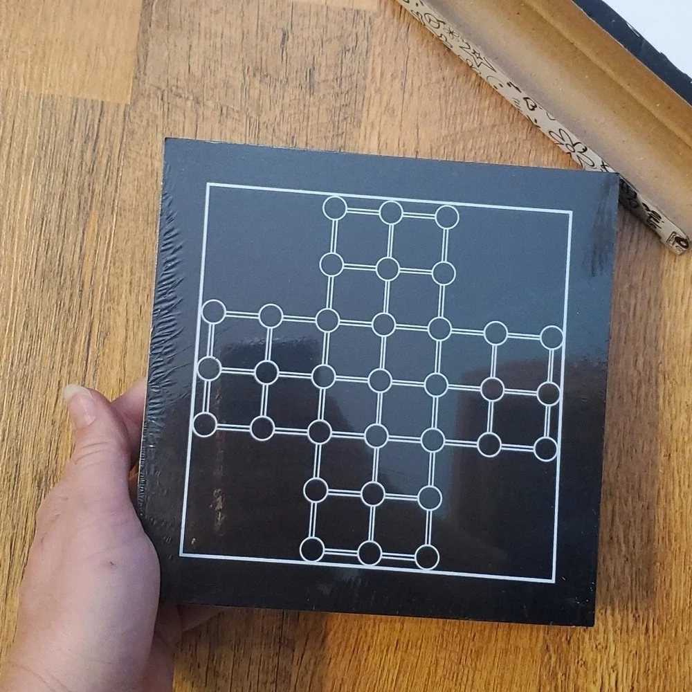 NEW Anti Boredom Box with 5 Games‎